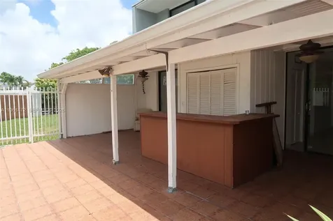 2500 SW 122nd Court Miami FL 33175
