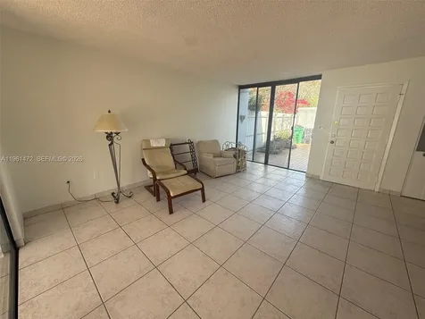 2500 SW 122nd Court Miami FL 33175