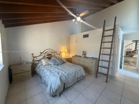 2500 SW 122nd Court Miami FL 33175