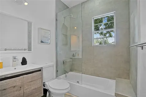473 NE 61st Street Miami FL 33137
