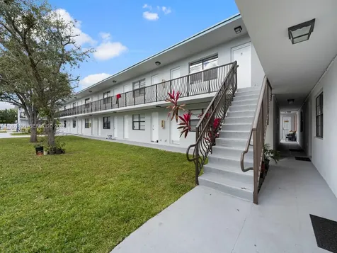 4444 SW 67th Avenue Miami FL 33155