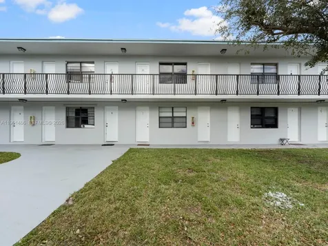 4444 SW 67th Avenue Miami FL 33155