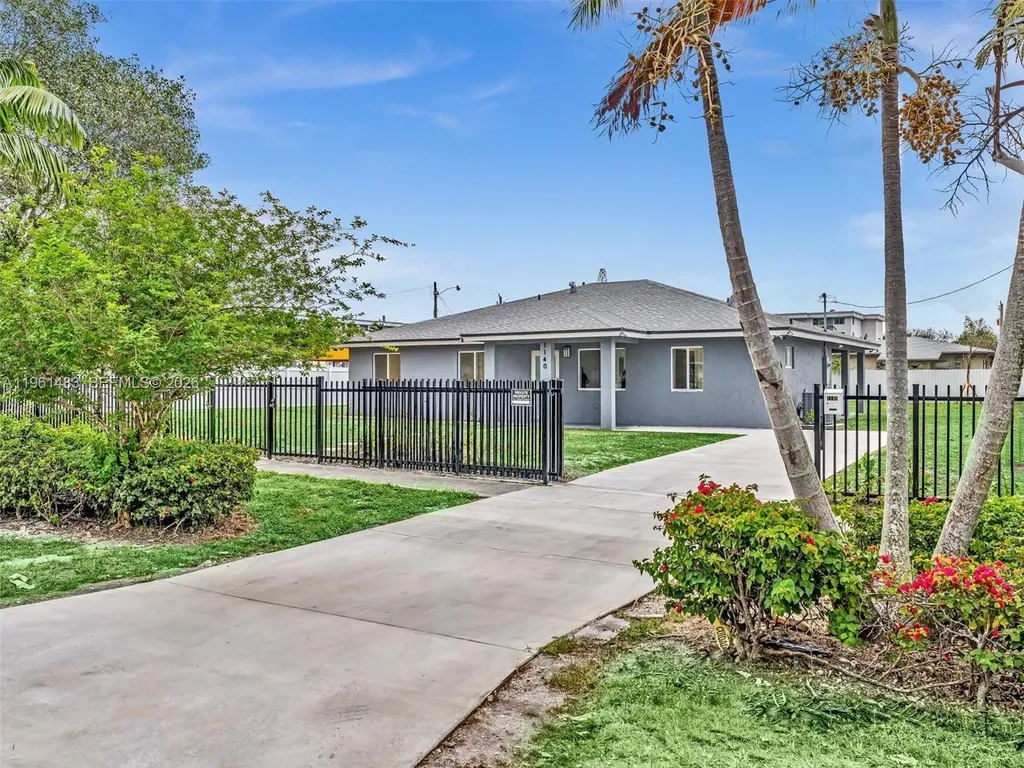 1140 NE 139th Street North Miami FL 33161
