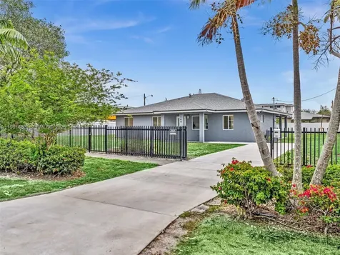 1140 NE 139th Street North Miami FL 33161