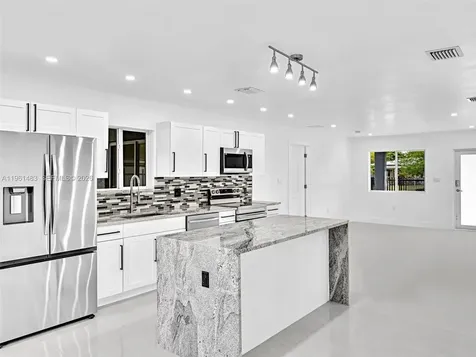 1140 NE 139th Street North Miami FL 33161