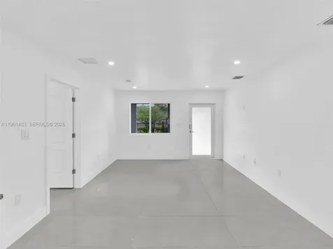 1140 NE 139th Street North Miami FL 33161