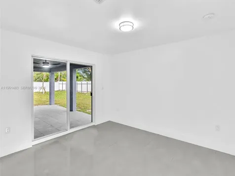 1140 NE 139th Street North Miami FL 33161