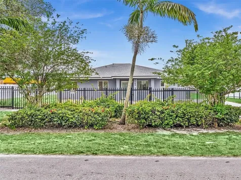 1140 NE 139th Street North Miami FL 33161