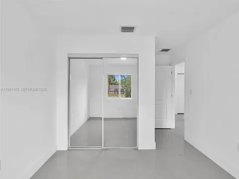 1140 NE 139th Street North Miami FL 33161