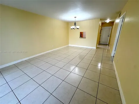 8101 Camino Real Miami FL 33143