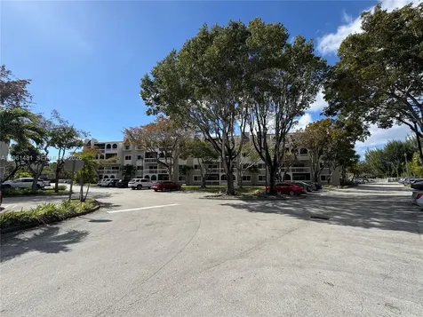 8101 Camino Real Miami FL 33143