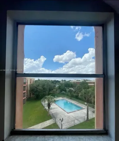 9405 W Flagler Street Miami FL 33174