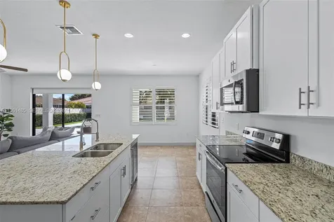 2872 SE 3rd Street Homestead FL 33033