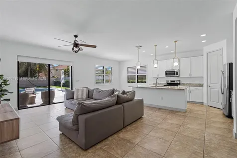 2872 SE 3rd Street Homestead FL 33033