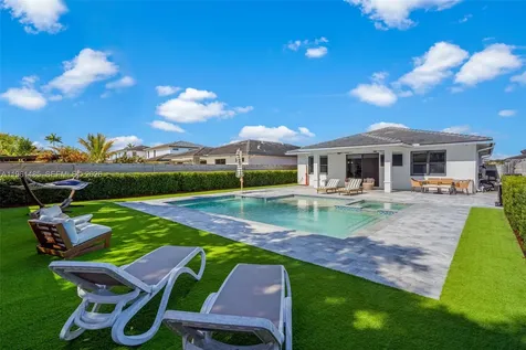 2872 SE 3rd Street Homestead FL 33033