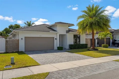 2872 SE 3rd Street Homestead FL 33033