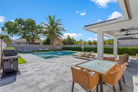 2872 SE 3rd Street Homestead FL 33033