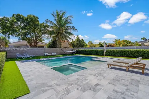 2872 SE 3rd Street Homestead FL 33033