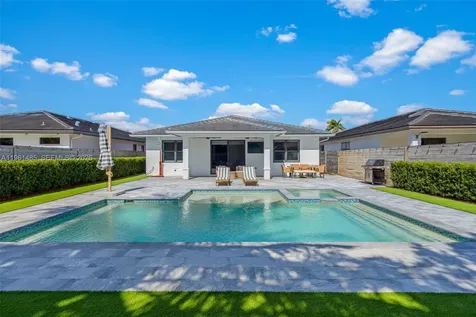 2872 SE 3rd Street Homestead FL 33033