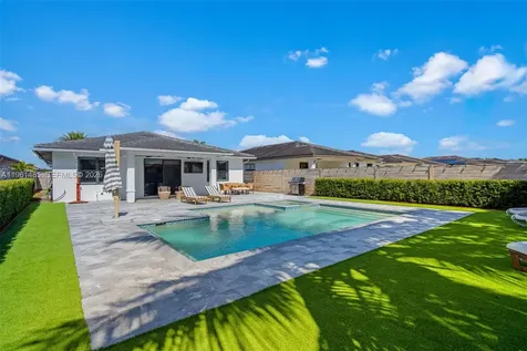 2872 SE 3rd Street Homestead FL 33033