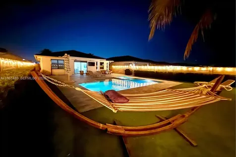 2872 SE 3rd Street Homestead FL 33033