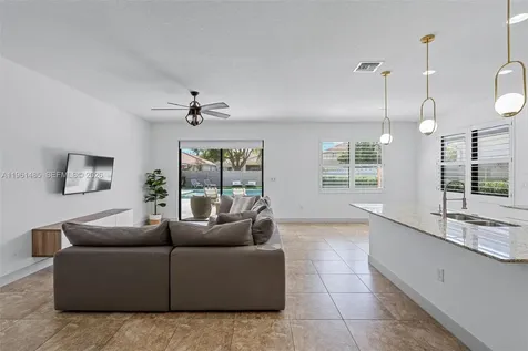 2872 SE 3rd Street Homestead FL 33033