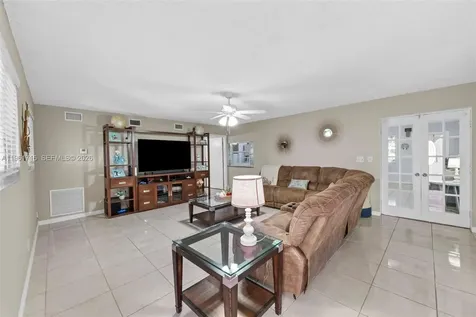 1916 N 36th Avenue Hollywood FL 33021