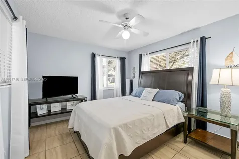 1916 N 36th Avenue Hollywood FL 33021