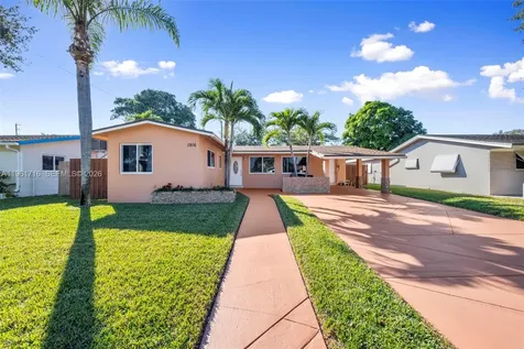1916 N 36th Avenue Hollywood FL 33021