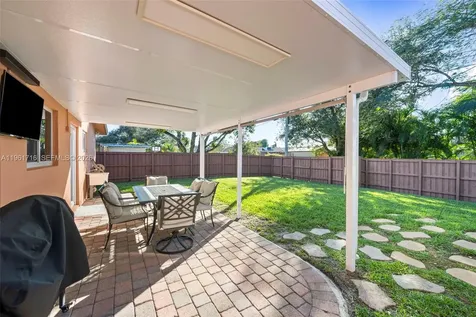 1916 N 36th Avenue Hollywood FL 33021