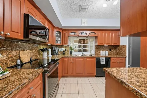 1916 N 36th Avenue Hollywood FL 33021