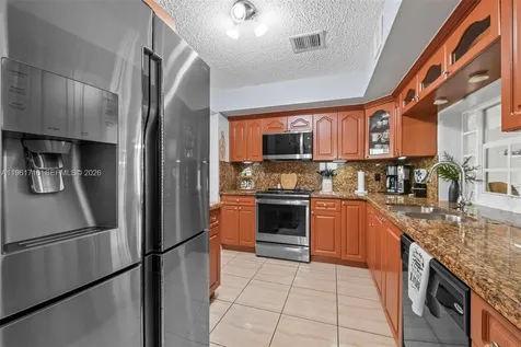 1916 N 36th Avenue Hollywood FL 33021