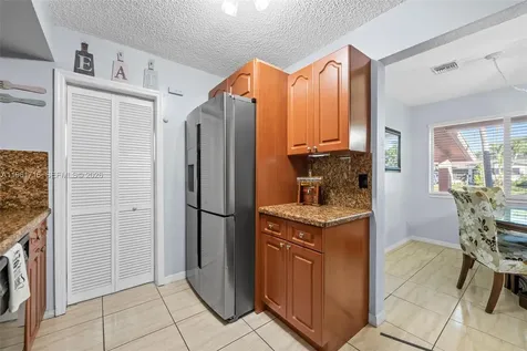 1916 N 36th Avenue Hollywood FL 33021