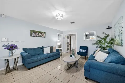 1916 N 36th Avenue Hollywood FL 33021