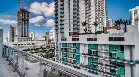 90 SW 3rd Street Miami FL 33130