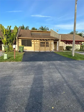 1525 Sandpiper Boulevard Homestead FL 33035