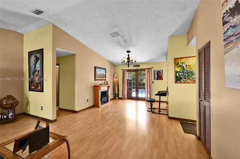 13010 SW 119th Street Miami FL 33186