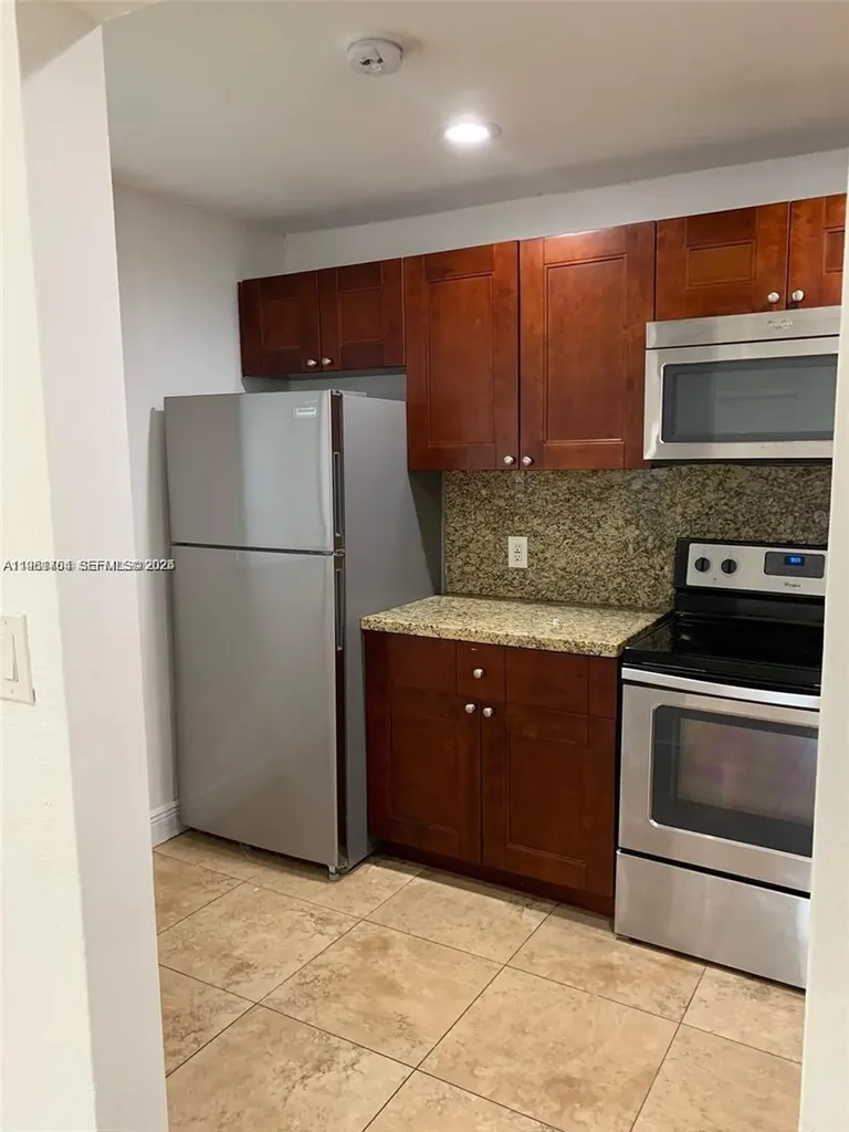 8704 NW 38th Drive Coral Springs FL 33065