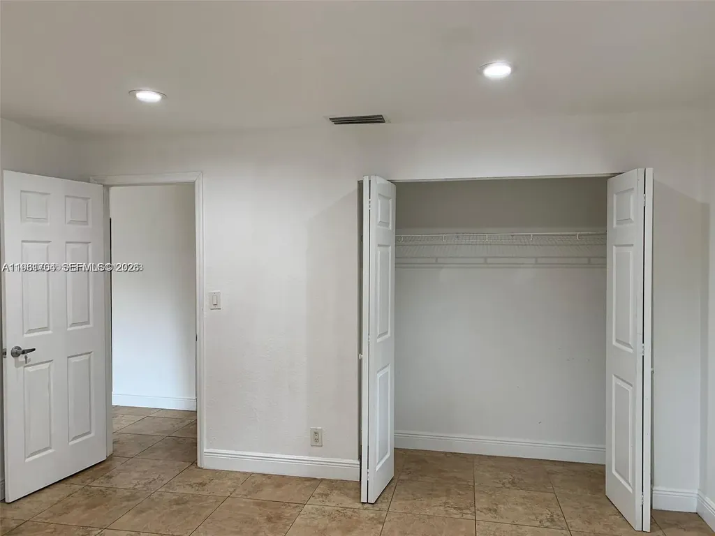 8704 NW 38th Drive Coral Springs FL 33065