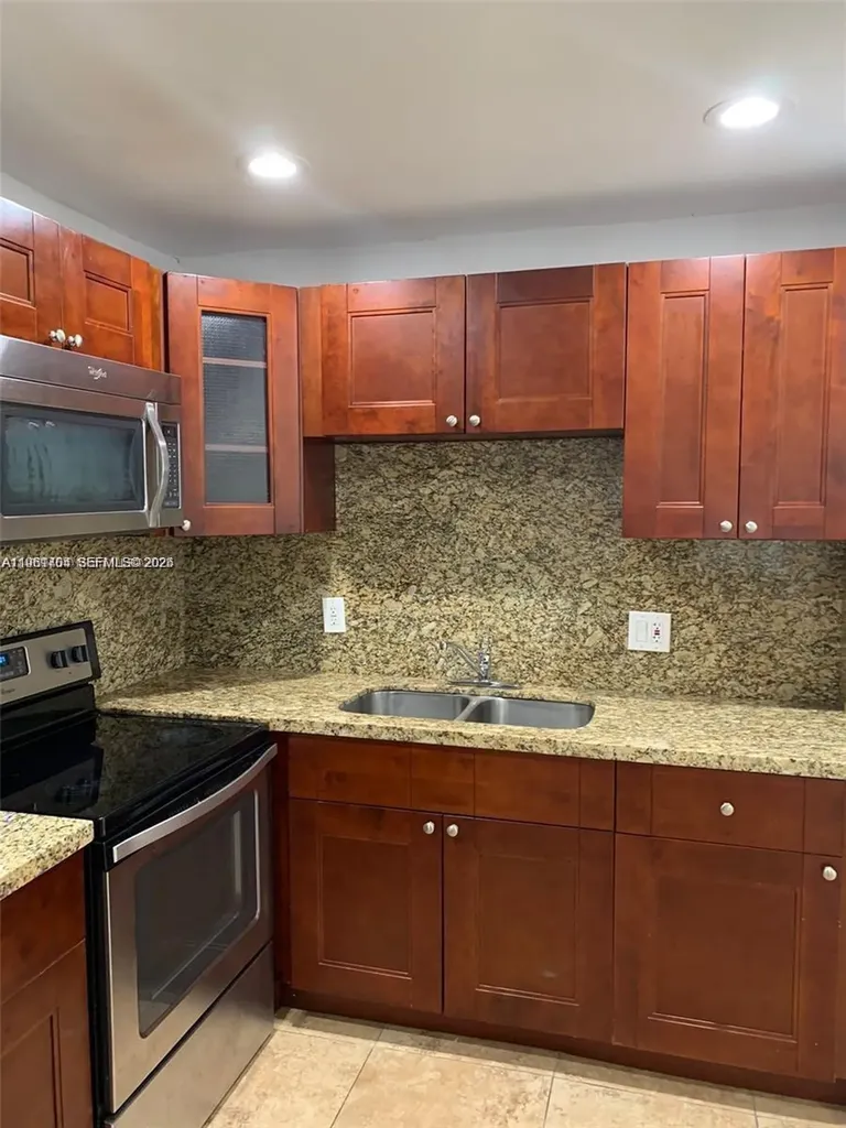 8704 NW 38th Drive Coral Springs FL 33065