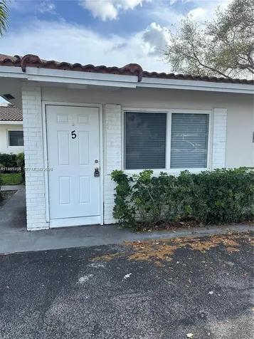 8704 NW 38th Drive Coral Springs FL 33065
