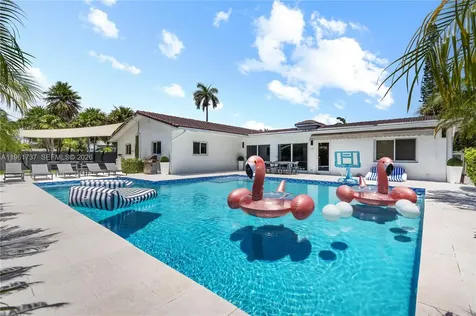 1144 Adams Street Hollywood FL 33019