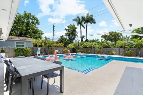 1144 Adams Street Hollywood FL 33019