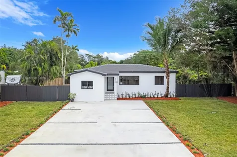 5933 SW 61st Avenue South Miami FL 33143