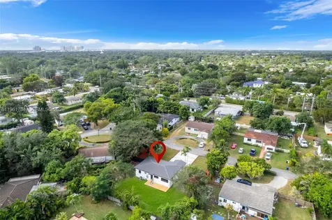 5933 SW 61st Avenue South Miami FL 33143