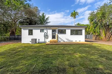 5933 SW 61st Avenue South Miami FL 33143