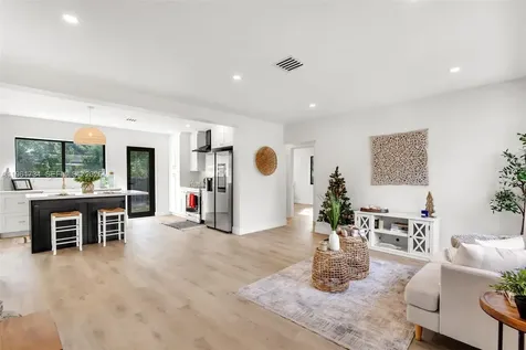 5933 SW 61st Avenue South Miami FL 33143