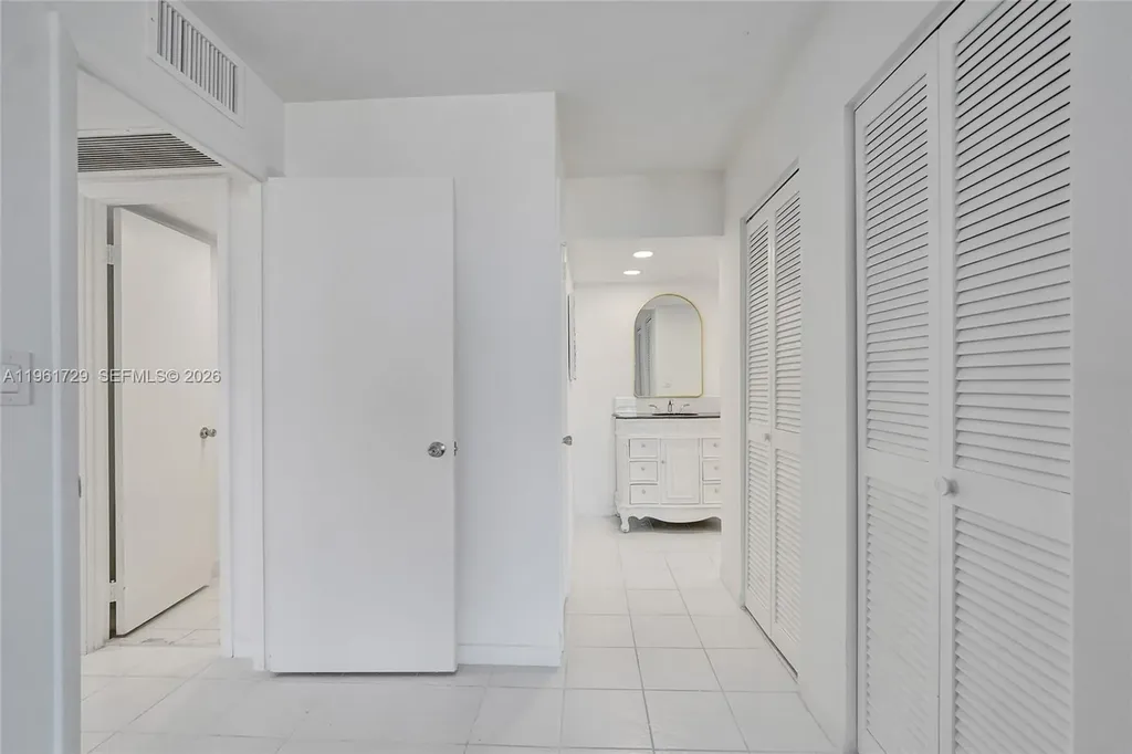 1600 S Ocean Drive Hollywood FL 33019