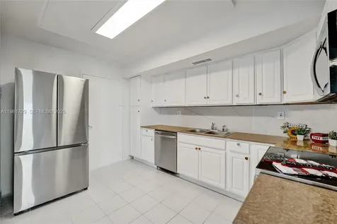 1600 S Ocean Drive Hollywood FL 33019