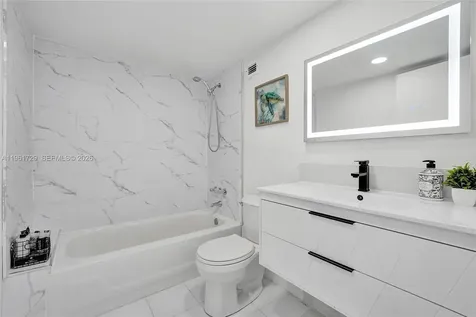 1600 S Ocean Drive Hollywood FL 33019